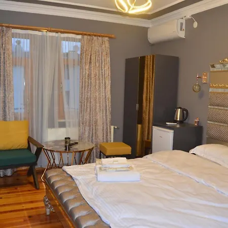 Grand Ahtamar Hotel